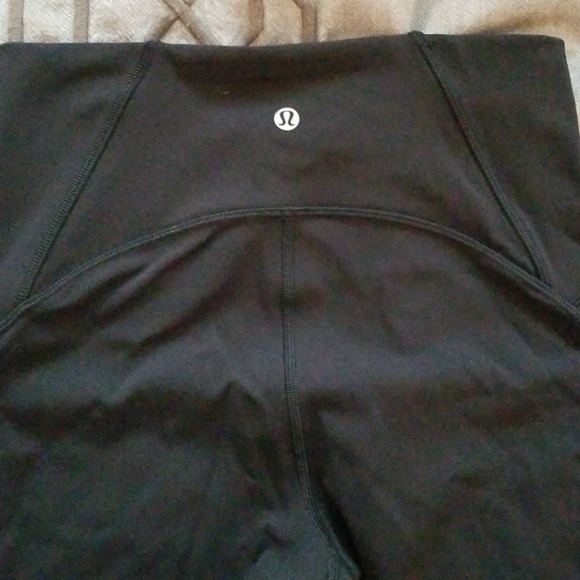 lululemon athletica Pants - Lululemon Athletica crop running pants